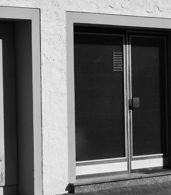 How to Open a Garage Door With a Broken Spring: A Practical Decision Guide - Garage Door Masters