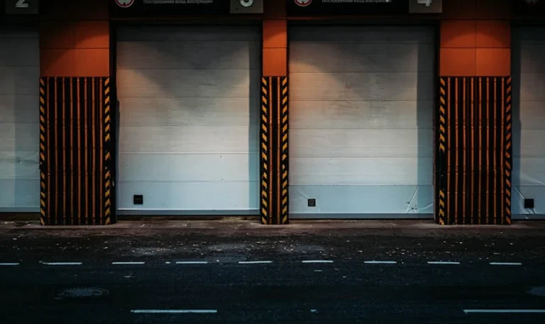 Garage Door Won’t Close All the Way? Fix Guide for Safe, Reliable Operation - Sagaragedoormasters